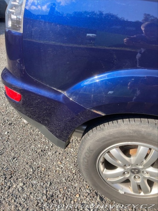 Mitsubishi Ostatní modely Outlander 2,2 Di-D 4x4 2010