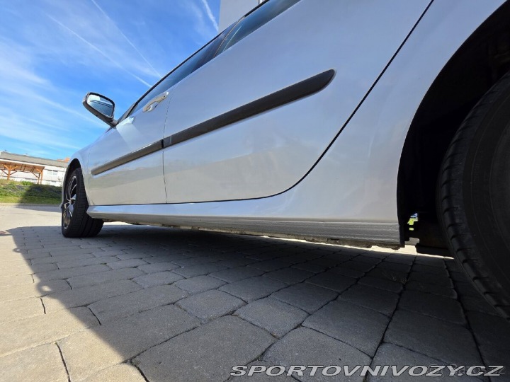 Renault Ostatní modely Laguna 2,0 III. generace 2.0 d 2007