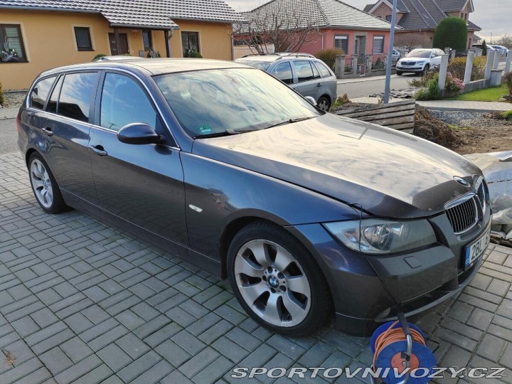 BMW 3 3,0   330D 2006