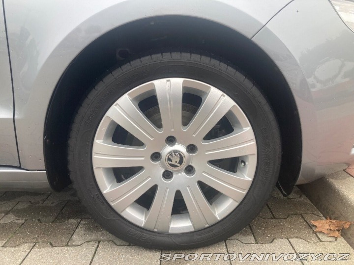 Škoda Superb 2,2 2 2010