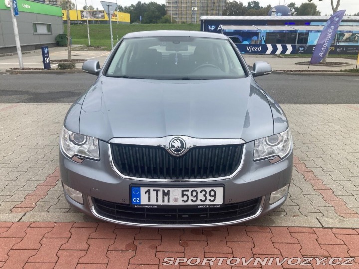 Škoda Superb 2,2 2 2010
