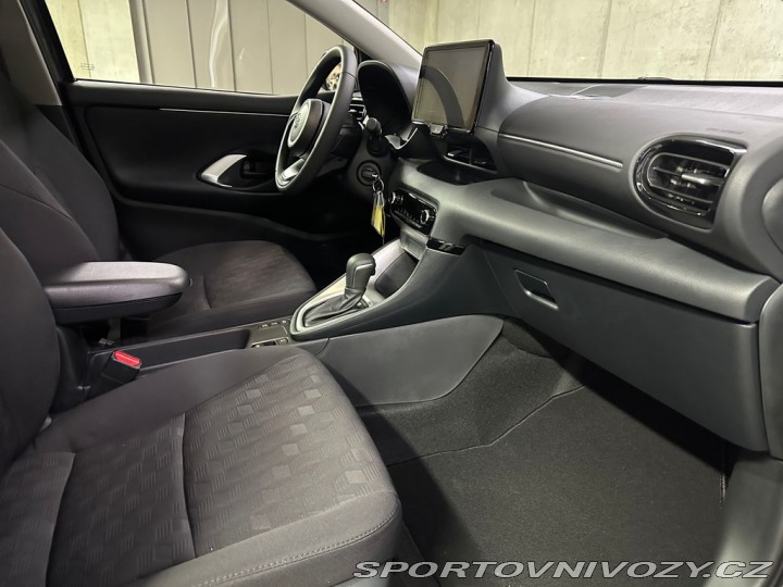 Toyota Yaris 1.5,Hybrid,Comfort 1800
