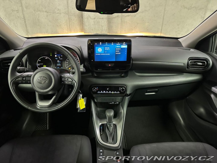 Toyota Yaris Comfort 1.5 Hybrid e-CVT 1800