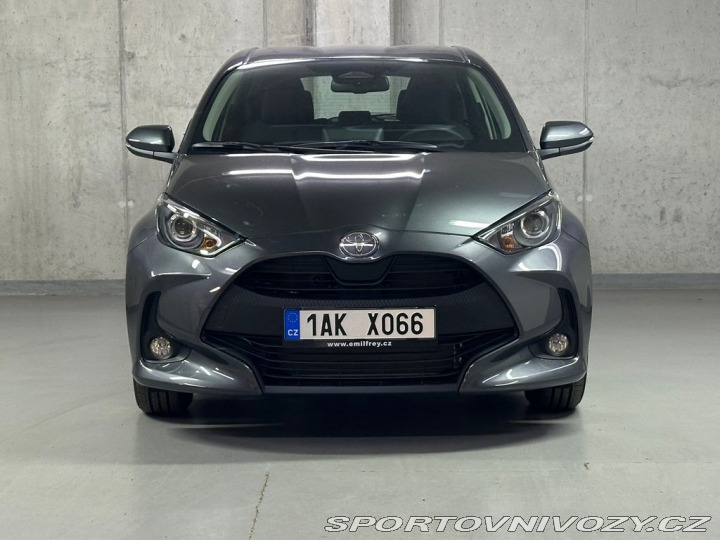 Toyota Yaris Comfort 1.5 Hybrid e-CVT 1800