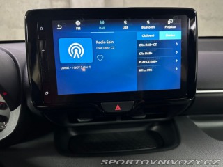 Toyota Yaris Comfort 1.5 Hybrid e-CVT 1800