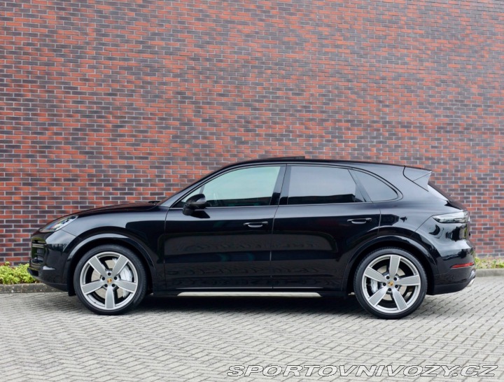 Porsche Cayenne Turbo 4x4 A/T 2018