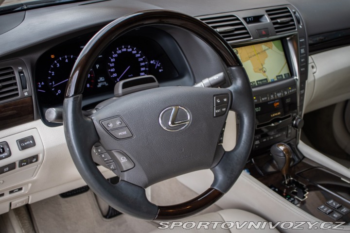 Lexus Ostatní modely LS 460 AWD, 270kW, A8 / AJ 2010
