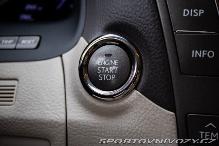 Lexus Ostatní modely LS 460 AWD, 270kW, A8 / AJ 2010
