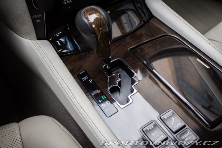 Lexus Ostatní modely LS 460 AWD, 270kW, A8 / AJ 2010