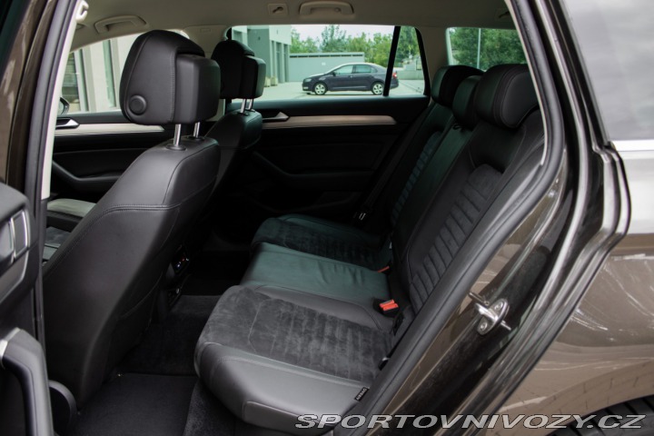 Volkswagen Ostatní modely Passat Variant Variant 2.0 BiTDI 240k B 2016