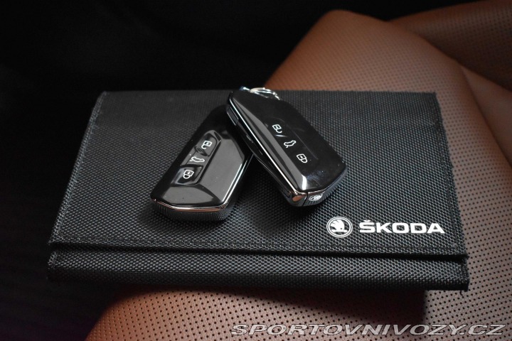 Škoda Enyaq 82kWh 4x4 LOFT*TAŽNÉ*DPH* 2022