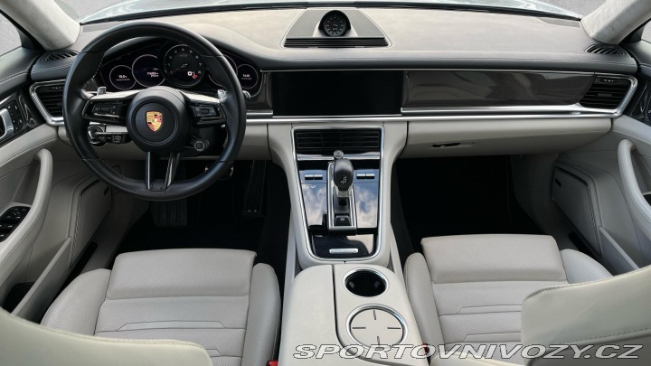 Porsche Panamera GTS 2021