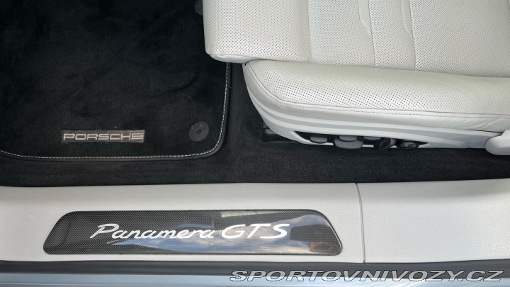 Porsche Panamera GTS 2021