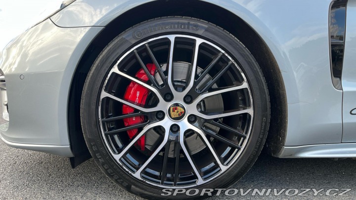 Porsche Panamera GTS 2021