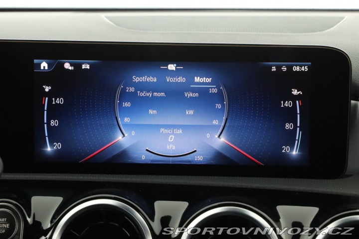 Mercedes-Benz A AMG Line A 180 2025