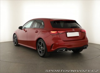 Mercedes-Benz A AMG Line A 180 2025