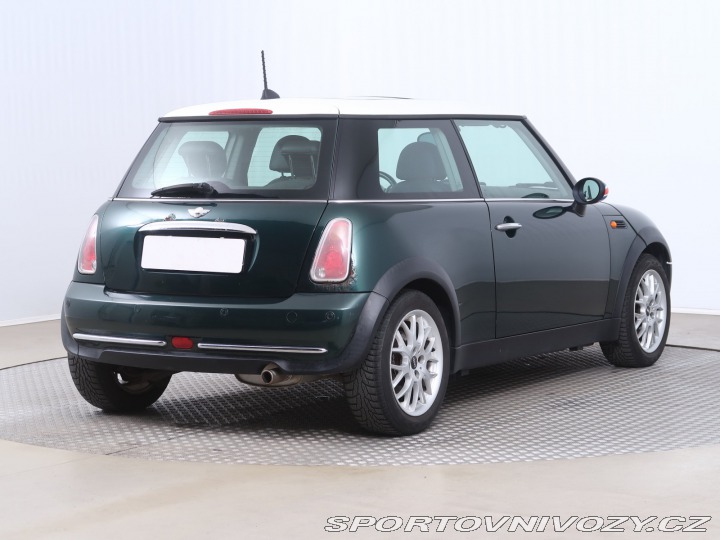 Mini One One 2004