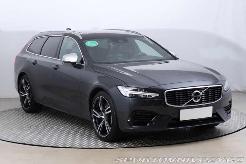 Volvo V90 Momentum T8 Twin Engine A