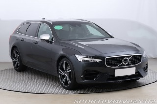 Volvo V90 Momentum T8 Twin Engine A