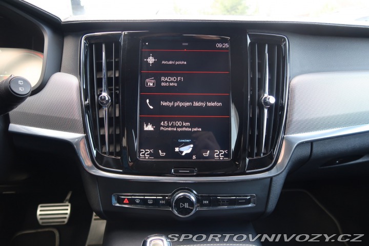 Volvo V90 Momentum T8 Twin Engine A 2019