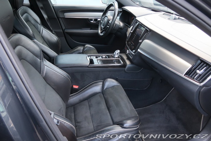 Volvo V90 Momentum T8 Twin Engine A 2019