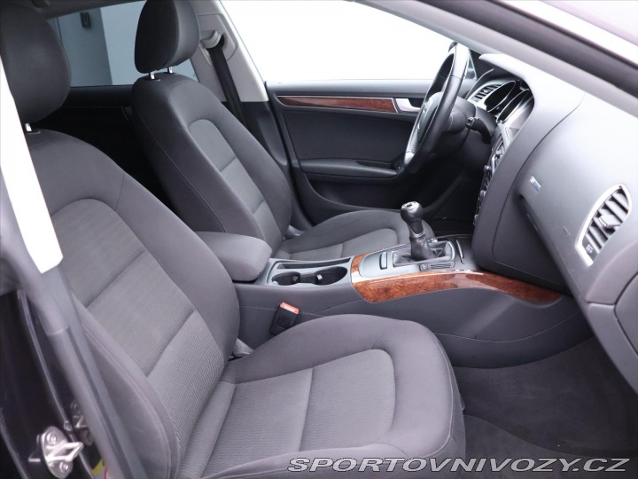 Audi A5 2,0 TFSI 132kW Xenon 1.Ma 2011