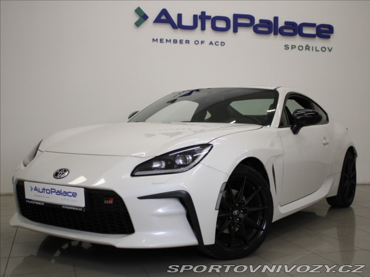 Toyota GR86 2,4 234k. Executive 21tkm 2023
