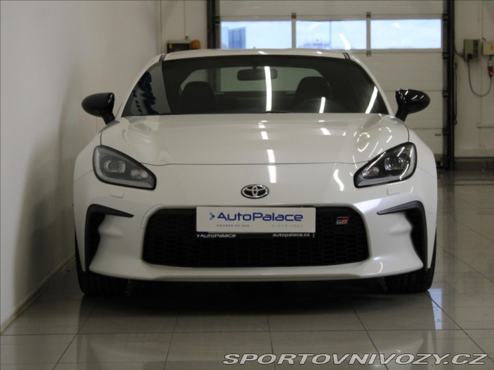 Toyota GR86 2,4 234k. Executive 21tkm 2023