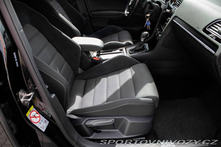 Volkswagen Golf 7 R 2.0 TSI 221kW, (2019 2019