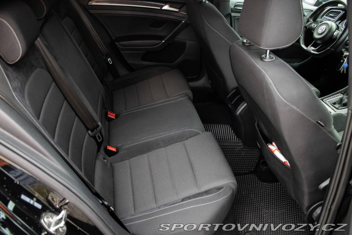 Volkswagen Golf 7 R 2.0 TSI 221kW, (2019 2019