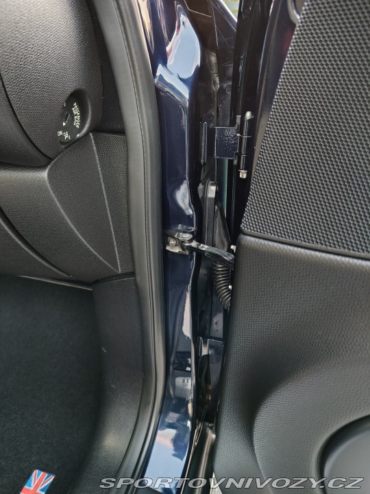 Mini Countryman S ALL4, manuál 2011