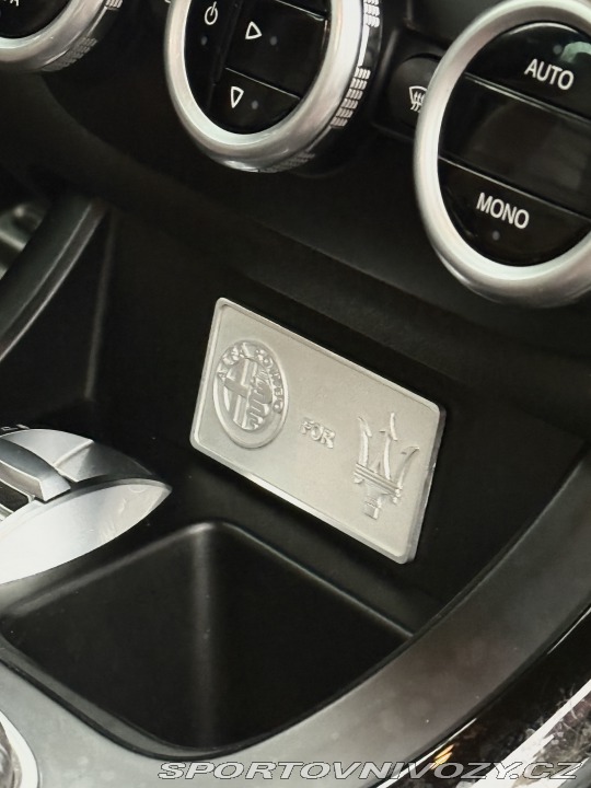 Alfa Romeo Giulietta QV Maserati Limited 2012