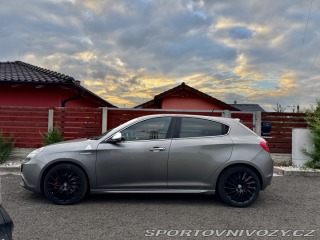 Alfa Romeo Giulietta QV Maserati Limited 2012