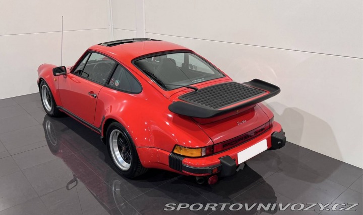 Porsche 911 SC Turbo look 1983