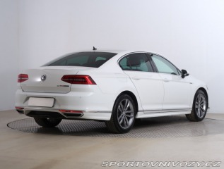 Volkswagen Ostatní modely Passat R-Line 2.0 BiTDI 2017