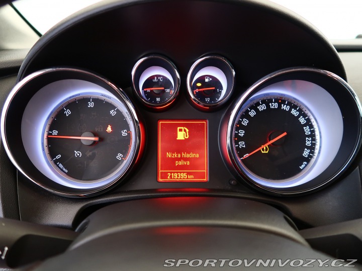 Opel Astra Classic 2.0 CDTI 2015