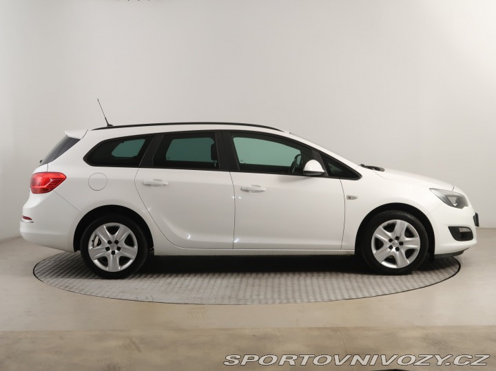 Opel Astra Classic 2.0 CDTI 2015