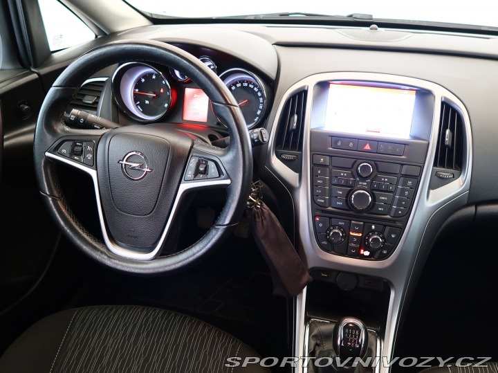Opel Astra Classic 2.0 CDTI 2015