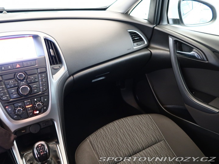 Opel Astra Classic 2.0 CDTI 2015
