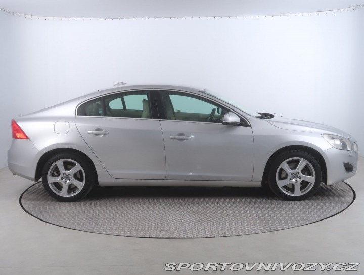 Volvo S60 D5 2011