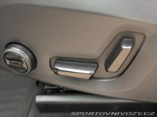 Volvo Ostatní modely XC60 2,0 B5 183kW AWD Summum P 2022