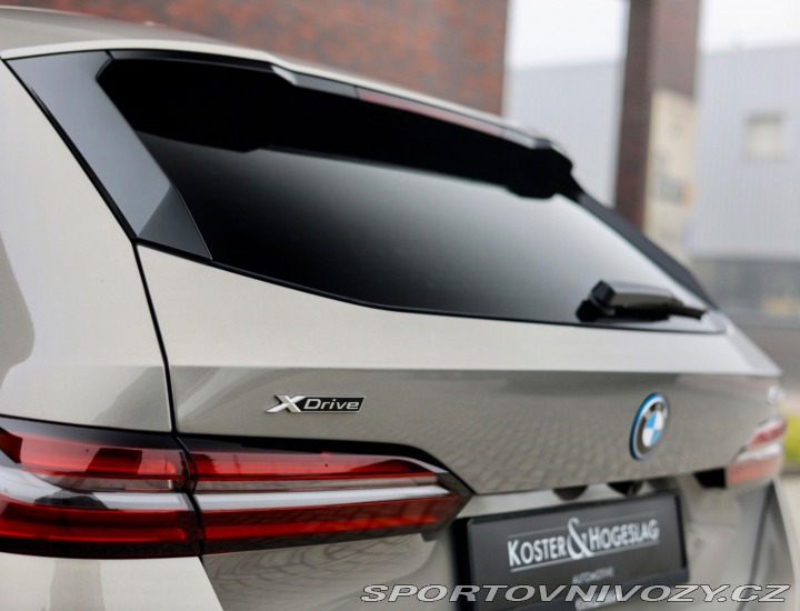 BMW 5 Touring 550e xDrive | M 2025