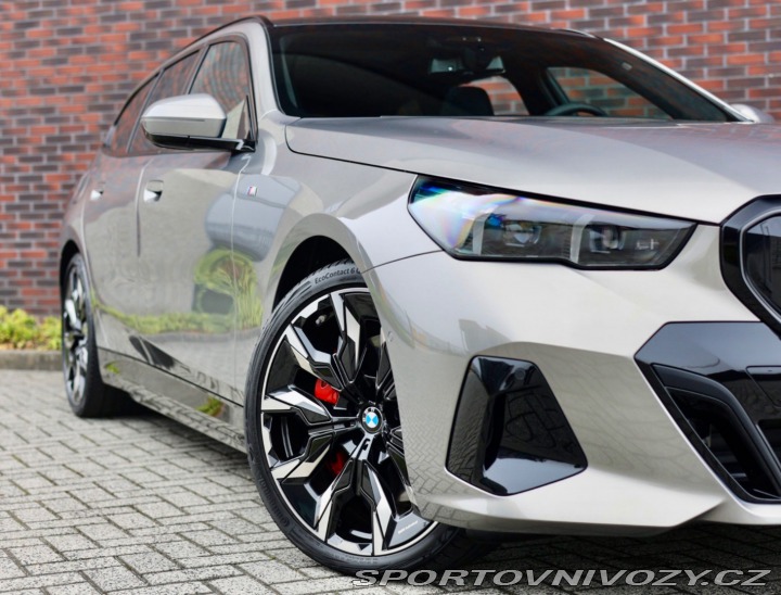 BMW 5 Touring 550e xDrive | M 2025