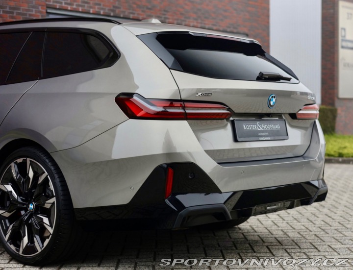 BMW 5 Touring 550e xDrive | M 2025