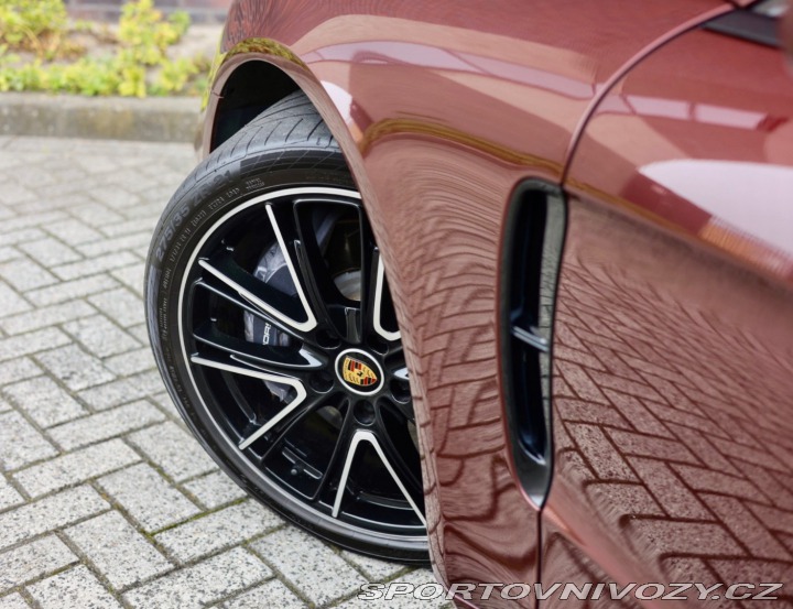 Porsche Panamera Sport Turismo 4 E-Hybrid 2022