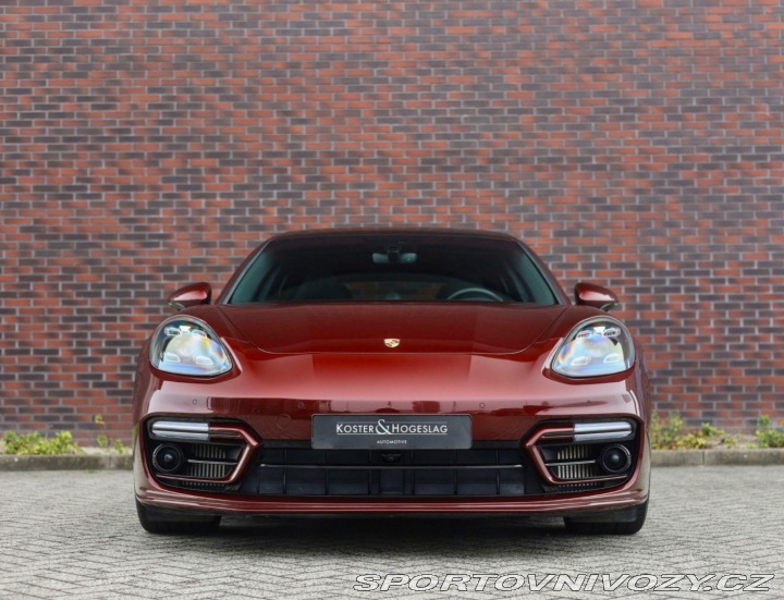 Porsche Panamera Sport Turismo 4 E-Hybrid 2022