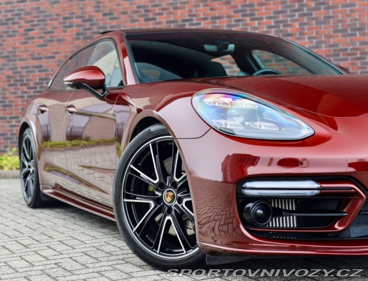 Porsche Panamera Sport Turismo 4 E-Hybrid 2022