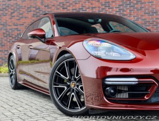 Porsche Panamera Sport Turismo 4 E-Hybrid 2022