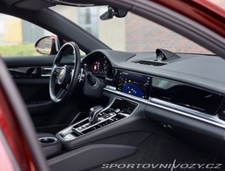 Porsche Panamera Sport Turismo 4 E-Hybrid 2022