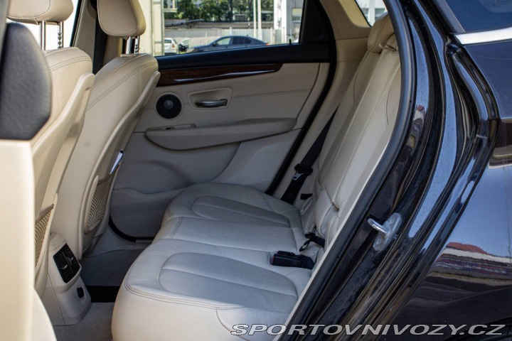 BMW 2 Active Tourer 2 225i x 2015